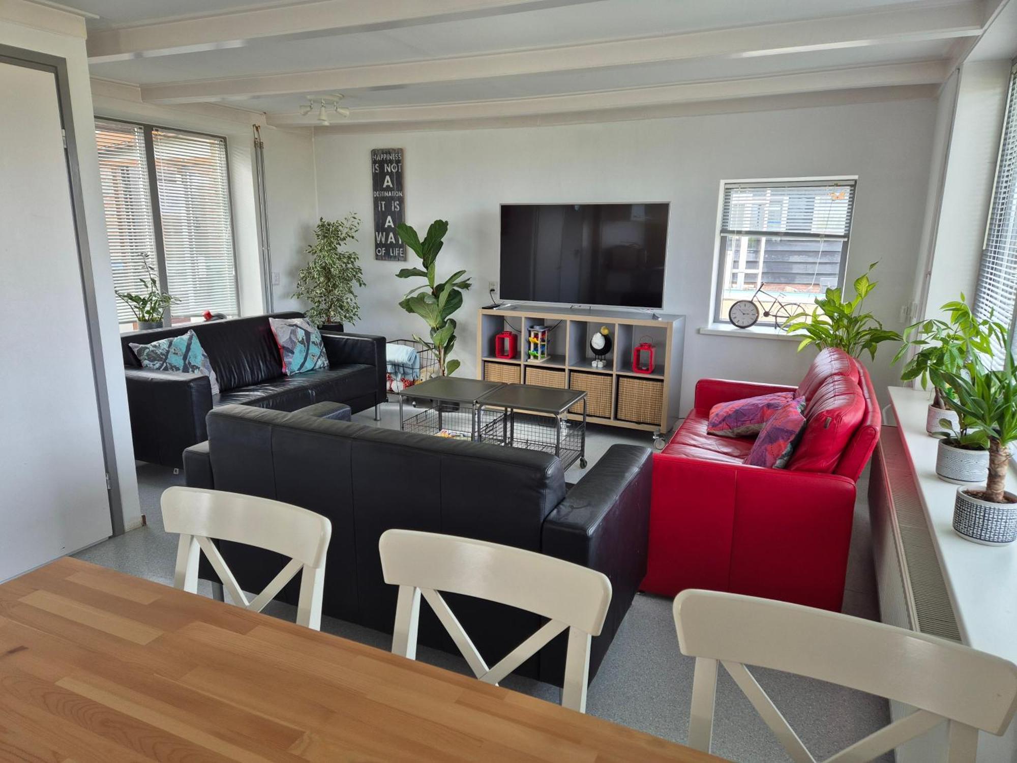 Vrijstaande Ruime Familiewoning Landelijk Gelegen Villa Lewedorp Bagian luar foto